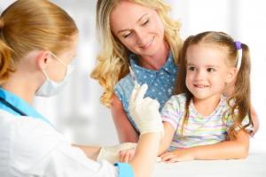 Re-vacinação: por que, e se a ser vacinadas crianças com deficiência