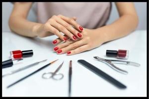 Como distinguir uma manicure profissional do amador