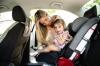 Motoristas enfrentam um aumento na multa por transporte inadequado de crianças no carro