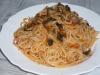 Simples e saborosa: deliciosos espaguete com tomates e cogumelos