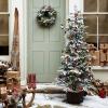 Como decorar lindamente uma árvore de Natal: tendências da moda na decoração de árvores de Natal