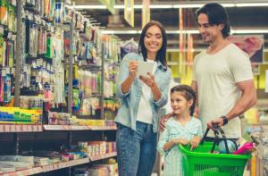 7 maneiras de economizar em comida de compra para uma família grande