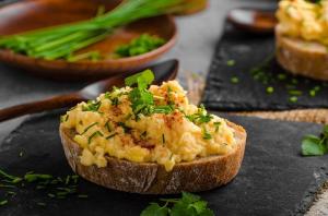 Pão 10 namazok para dias da semana e na tabela festiva