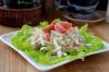 Salada "Saúde" - uma refeição deliciosa para o seu corpo em boa forma e boa saúde!